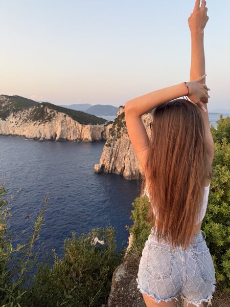 Colega colaborare serioasa si prietenoasa siteuri premium de dating